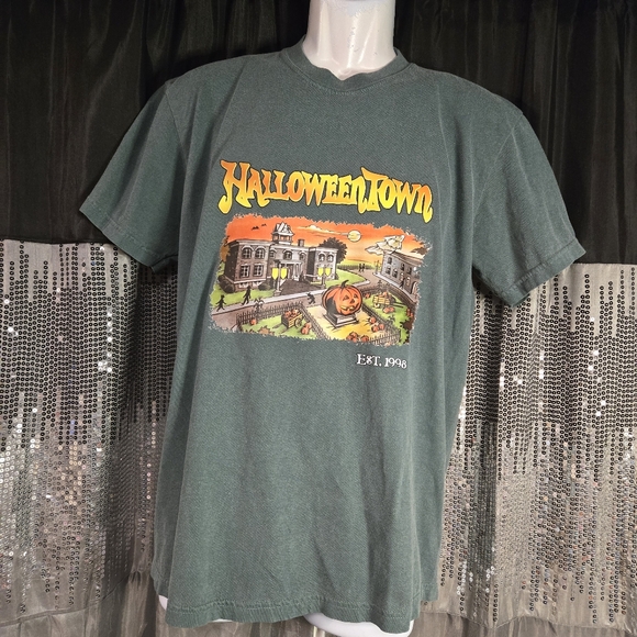 Halloweentown shirt - Picture 3 of 7